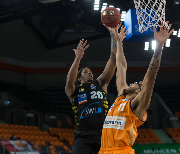 承担更多责 承担更多责