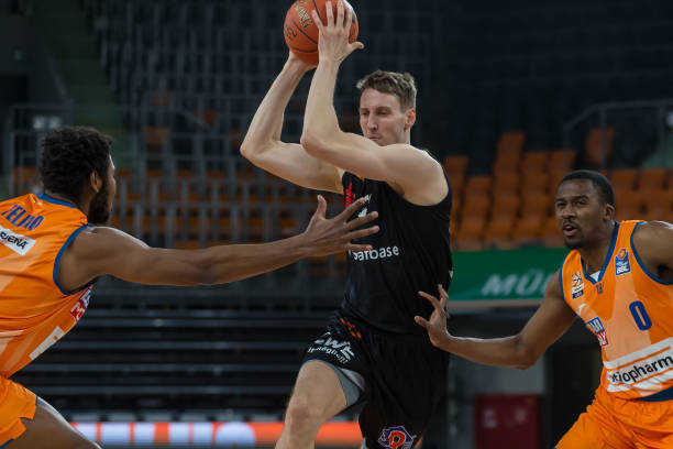 伤愈复出后 伤愈复出后