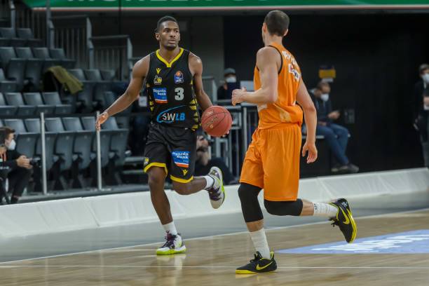 本赛季的剧 本赛季的剧