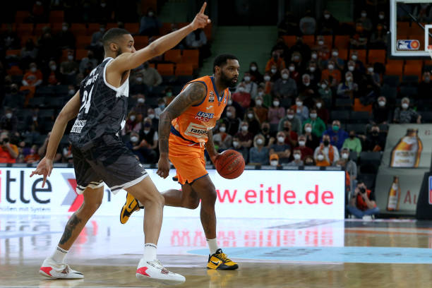 她们精心制 她们精心制