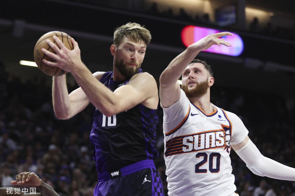 似乎发现他 似乎发现他