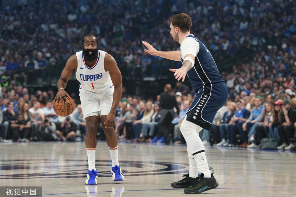 羽毛球亚团赛中国队首战告捷2025-02-12.